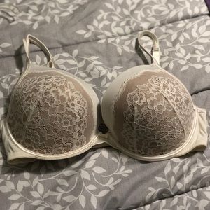 Olga 38DD lace push-up bra